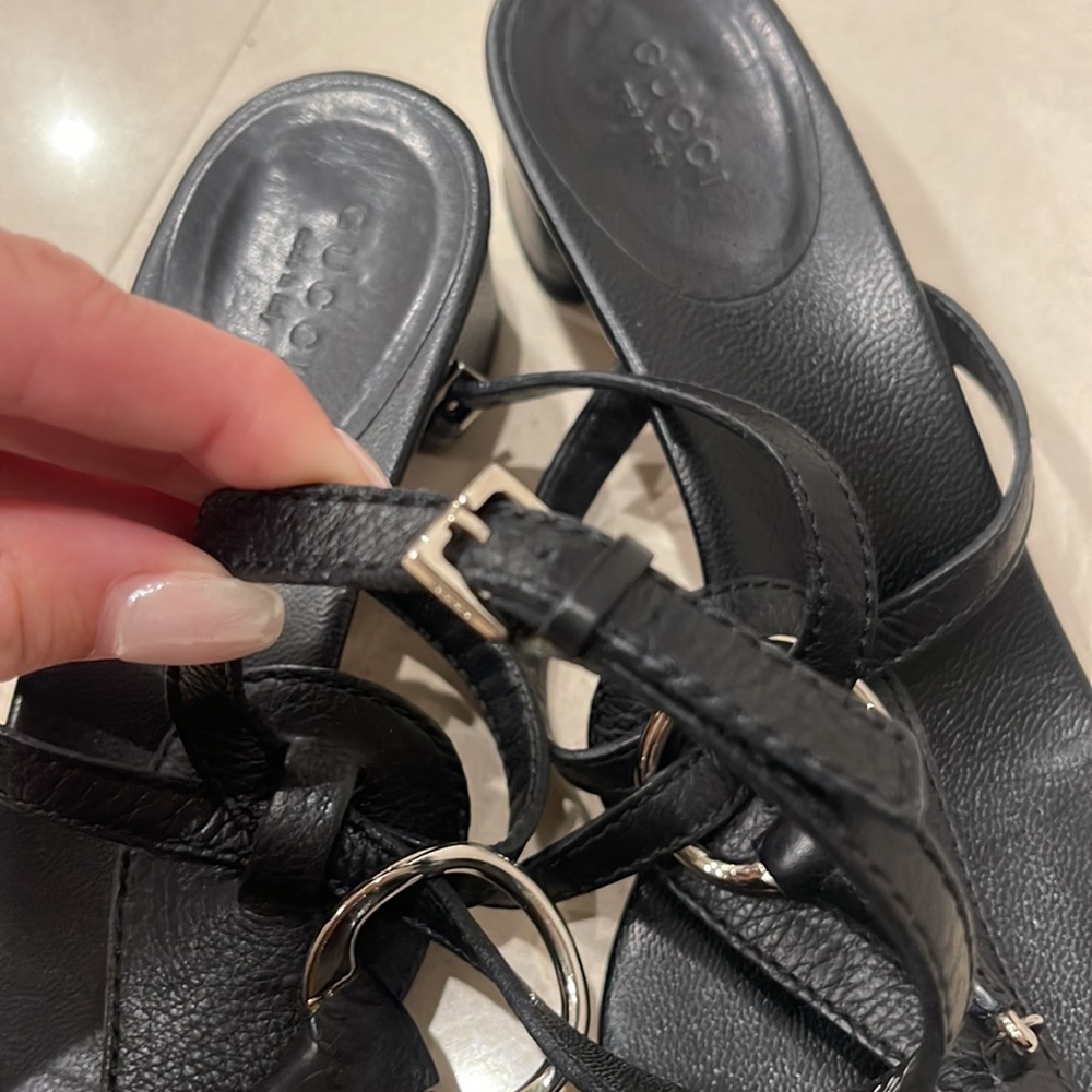 Gucci black leather with silver detail, low heel sandal - Picture 7 of 7